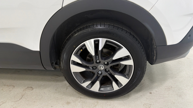 Vauxhall Grandland X 1.2 Turbo SRi Nav 5dr Petrol Hatchback